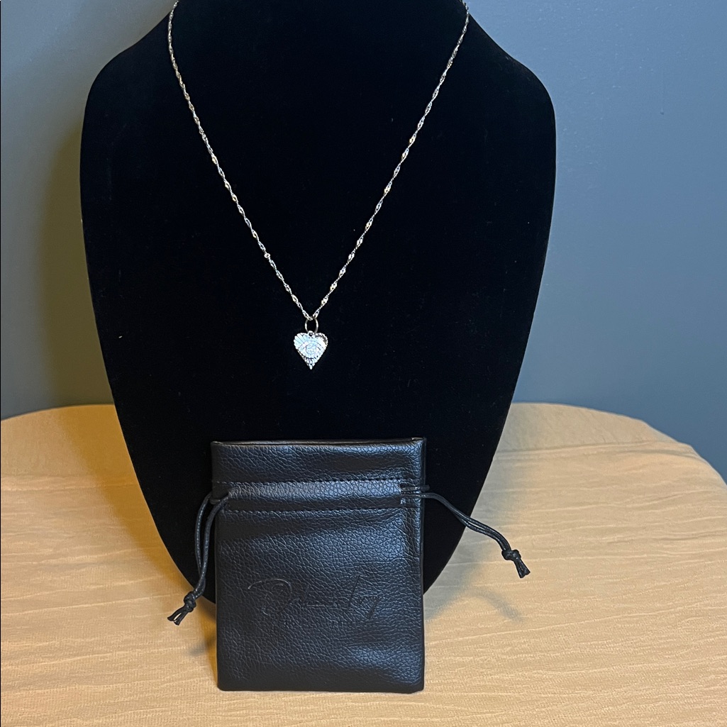 Oak & Ivy Silver Evil Eye Heart Pendant Necklace